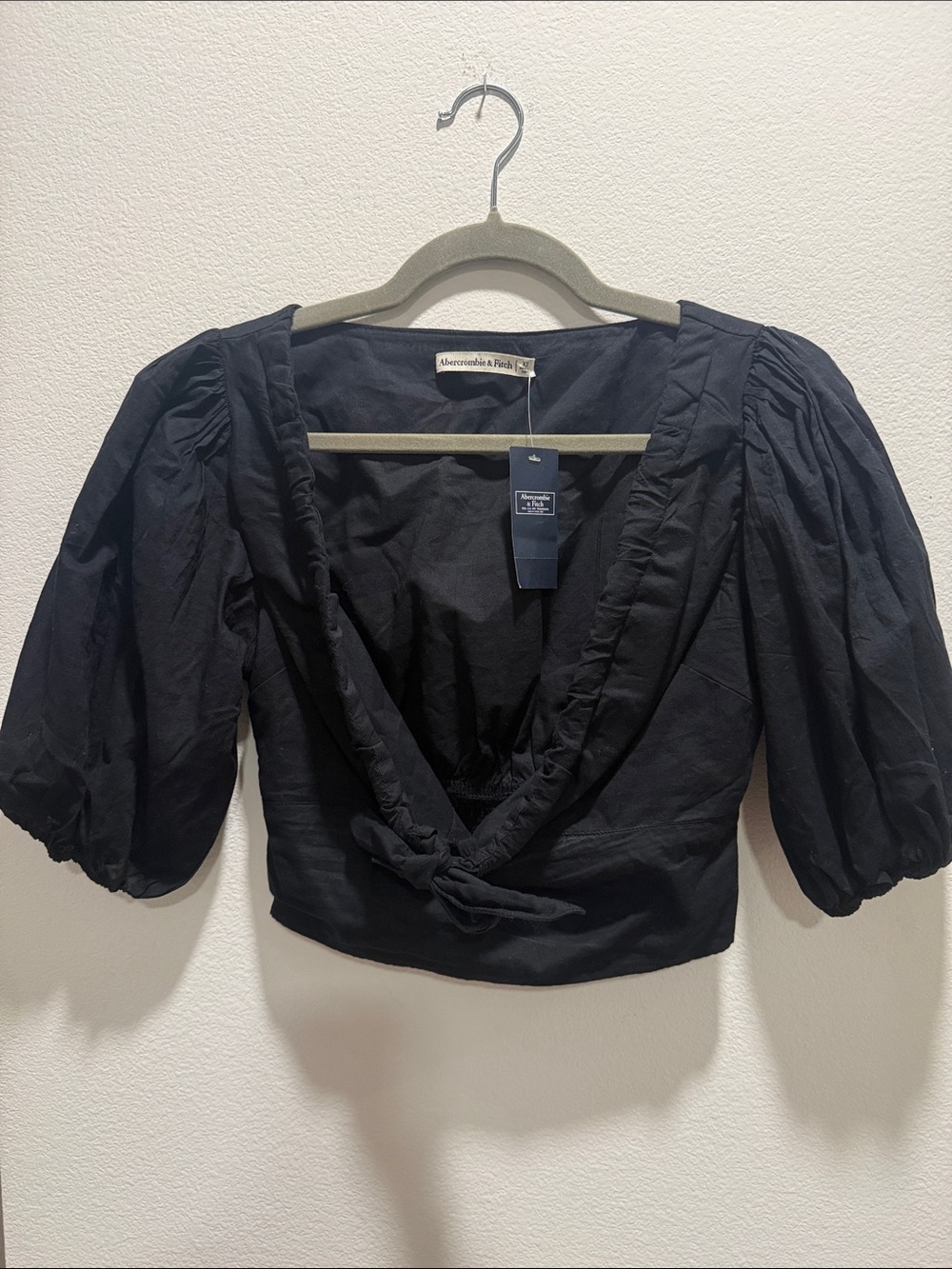 Abercrombie & Fitch Black Tie Front Puff Sleeve Crop Top XS NWT